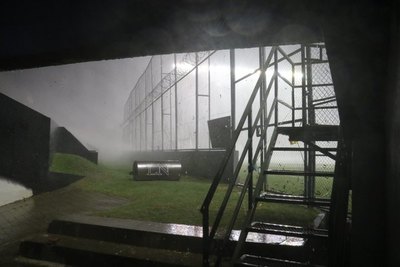 Por el diluvio caído, postergan el partido Sol-River