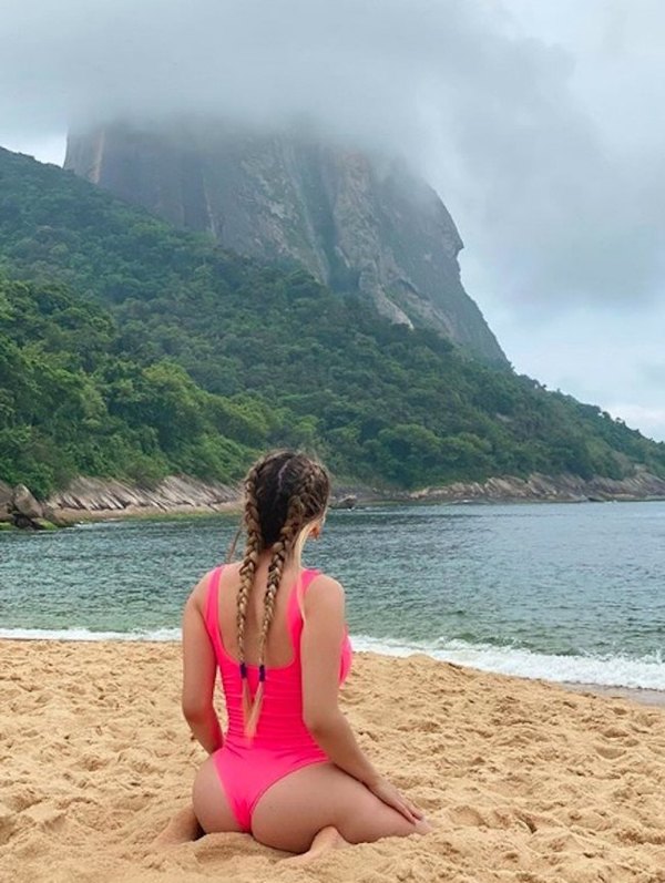 Crónica / MARILINA: “Estrenó” su nuevo cuerpo en la playa