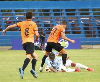 General Díaz rescata un empate, pero queda a un paso del descenso