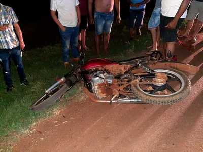 Y suman, otro choque entre MOTOS y un MUERTO mas