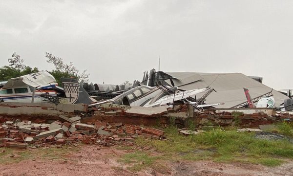 Fuerte tormenta deja destrozos en hangar del Aeropuerto Silvio Pettirossi
