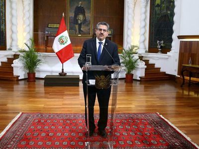 Manuel Merino anuncia su dimisión "irrevocable" a la presidencia de Perú