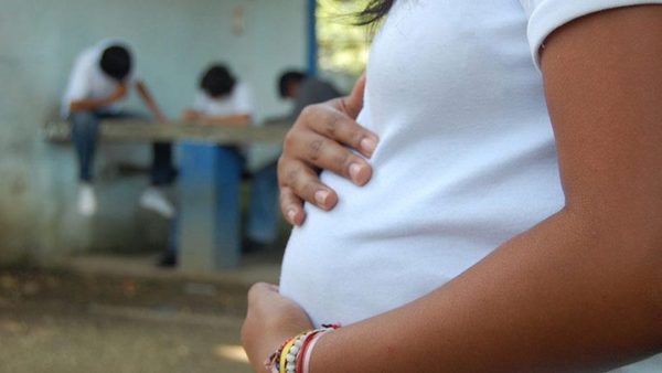 20 mil hijos de adolescentes por año: "Uniones tempranas, muchas veces consentidas por los padres" - ADN Paraguayo