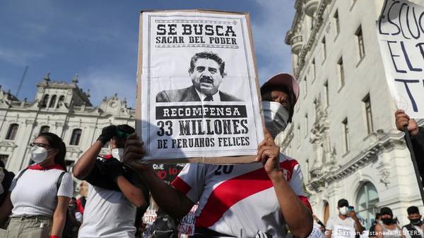Presidente por cinco días: el peruano Manuel Merino renunció al cargo de Jefe de Estado