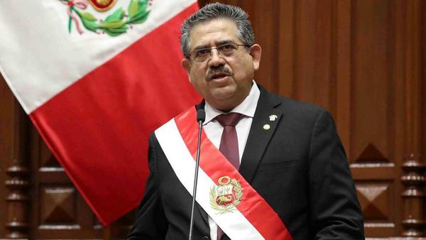 Dimite el presidente de Perú después de solo seis días en el cargo - ADN Paraguayo