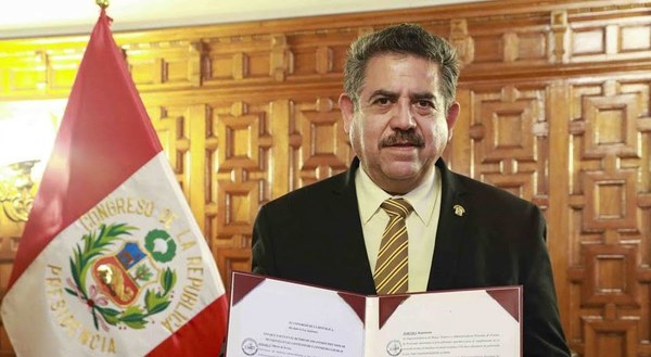 Manuel Merino renuncia a presidencia de Perú - Noticiero Paraguay