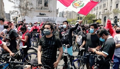El Congreso de Perú elegirá al nuevo presidente en una sesión especial