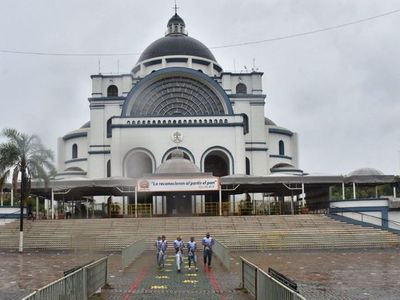 Lluvia se sumó a restricciones para peregrinar hacia Caacupé