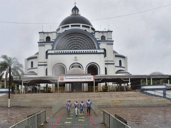 Lluvia se sumó a restricciones para peregrinar hacia Caacupé