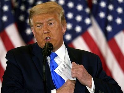 Trump pareció admitir su derrota electoral, pero se retractó después