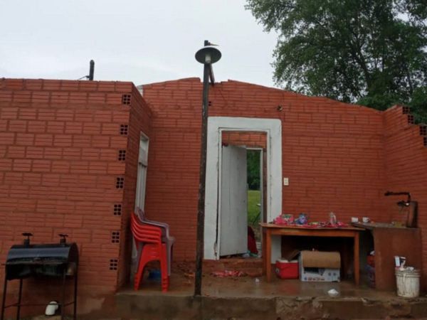 El fuerte temporal deja como saldo un muerto en Arroyos y Esteros