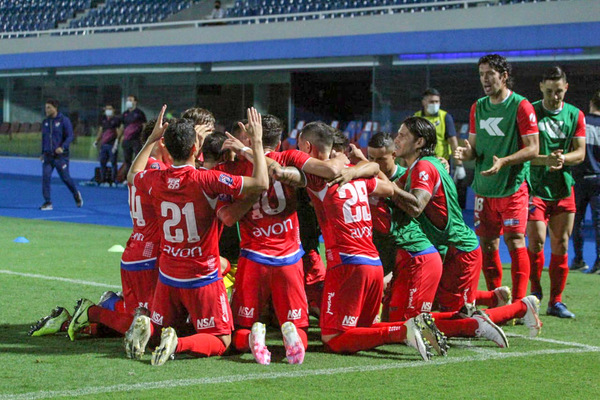 Nacional venció 2-0 a Libertad por la fecha 6.