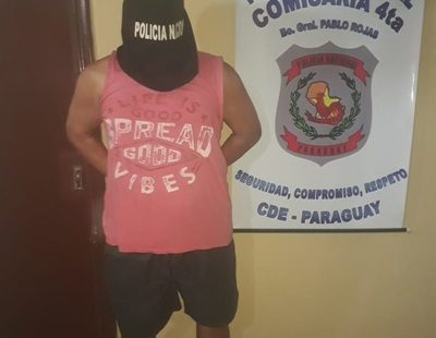 Ebrio intenta evadir control y queda detenido