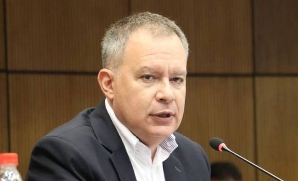 HOY / Convención ‘Shakira' de Efraín: “Bruta, ciega, sordomuda”