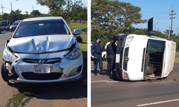 Imprudencia causa accidente y deja daños materiales