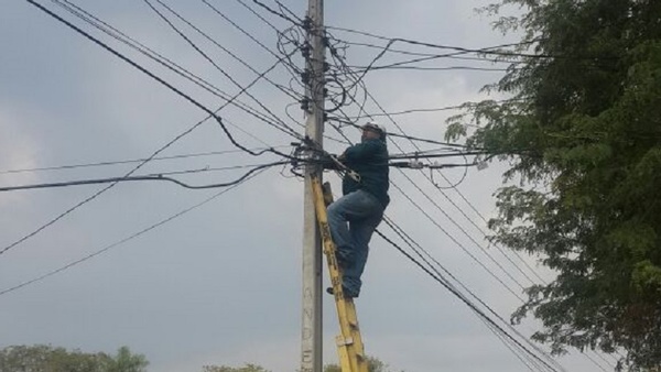 ANDE promete reponer para el mediodía el 100 por ciento del servicio eléctrico