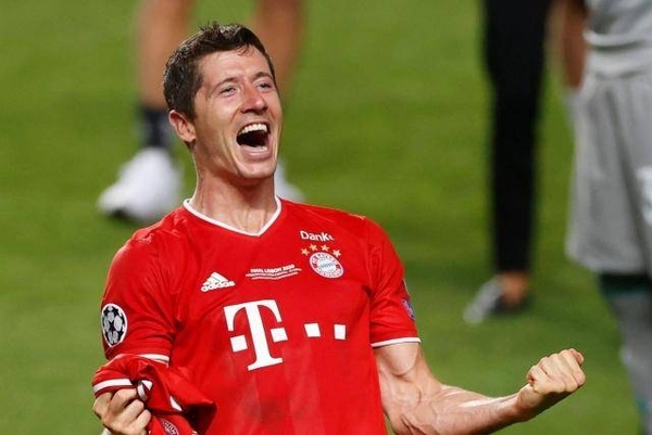 HOY / Lewandowski se impone a Messi en el premio del WFS al mejor jugador del año