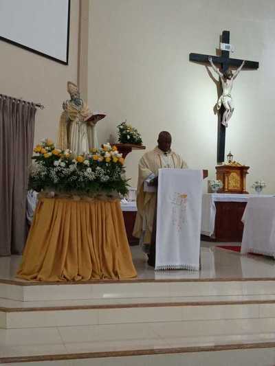 Padre Damas destaca espiritualidad y devoción al santo patrono, San Alberto