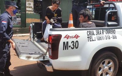 Demoran a limpiavidrios en semáforo del mercado de abasto