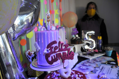 Cumpleaños “modo COVID-19”: Sin piñata ni globo loco y fotos solo con la familia