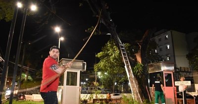 La Nación / Intendente “Nenecho” Rodríguez revive competencia pero ahora en la vida real