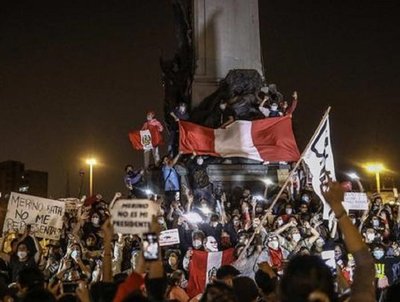Perú está expectante a la designación de presidente · Radio Monumental 1080 AM