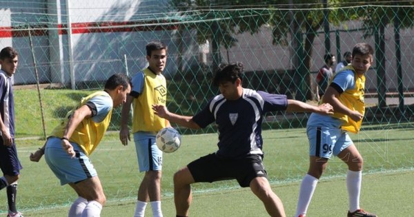 La Nación / Exas invitan a torneos deportivos y Salud les recuerda que este tipo de eventos no está permitido