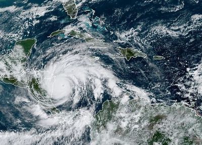 Iota se convierte en “catastrófico” huracán categoría 5 y amenaza a Centroamérica - Mundo - ABC Color
