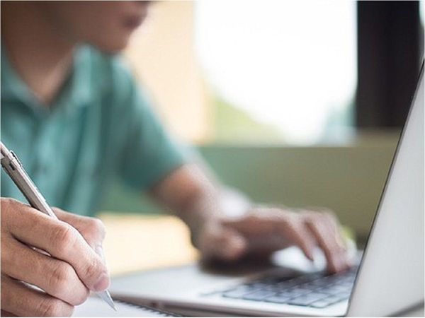 Gobierno habilita 10.000 cupos más para capacitaciones en Coursera