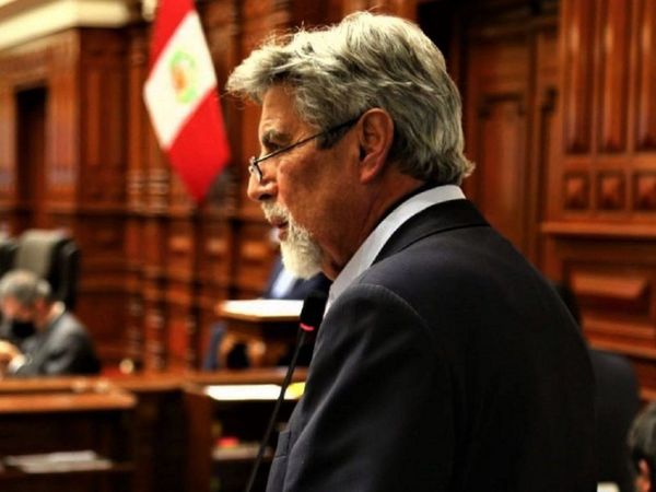 Centrista Francisco Sagasti es nuevo presidente de Perú