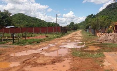 Solicitan  reparación de camino vecinal - Nacionales - ABC Color