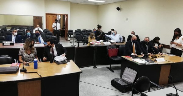 La Nación / Audios filtrados en JEM: Testimonios generan dudas y benefician a los acusados