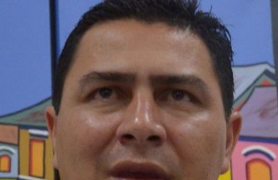 Intendente de Luque pide millonario sobregiro para salarios y aguinaldos - Nacionales - ABC Color