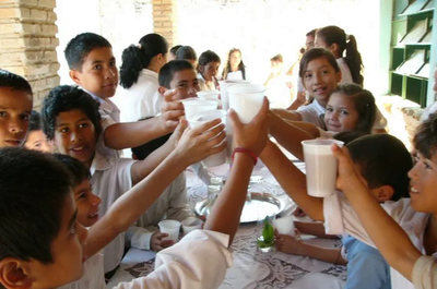Intendentes apoyan cambio de merienda escolar por Pytyvõ escolar - Noticiero Paraguay