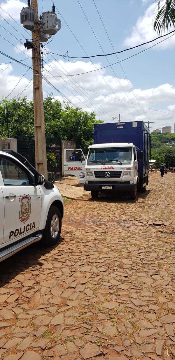 Roban dinero y celulares a repartidores durante asalto en el barrio Remansito