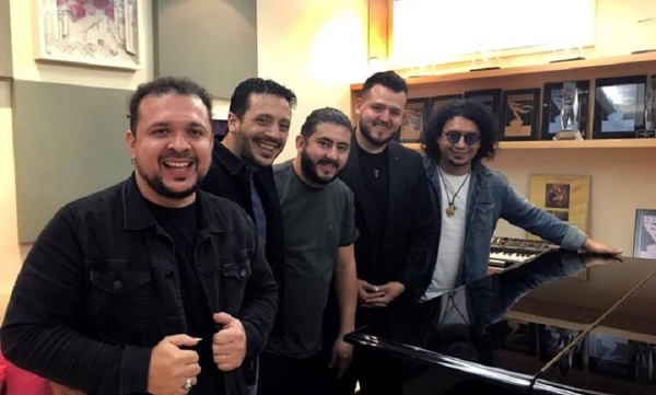 El grupo Tierra Adentro en la entrega del Latin Grammy