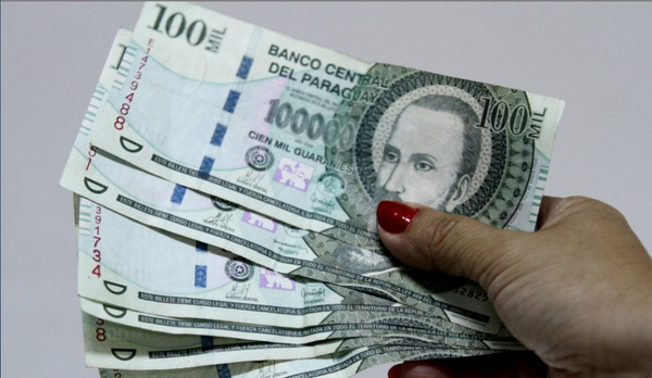 Recomiendan tener cuidado ante circulación de billetes falsos - Megacadena — Últimas Noticias de Paraguay