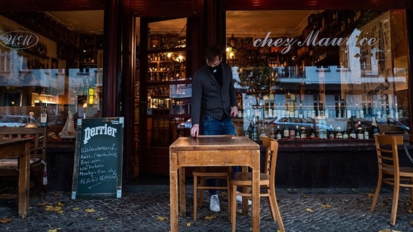 Francia evalúa reabrir los comercios pero mantendría los bares y restaurantes cerrados | .::Agencia IP::.