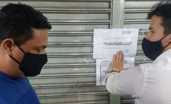 Clausuran “Polishop” por Defensa del Consumidor por presunta estaf