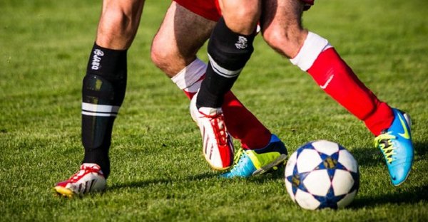 Crónica / ¡No jugaron por llevar a “lapa” a la cancha!