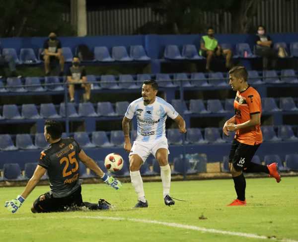 Roque Cardozo es el Tapador de la fecha