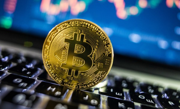 Bitcoin por las nubes: supera los US$ 17.000 por primera vez desde enero de 2018 y se acerca a su récord histórico