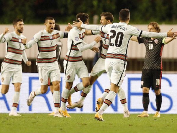 Croacia cae con diez ante Portugal