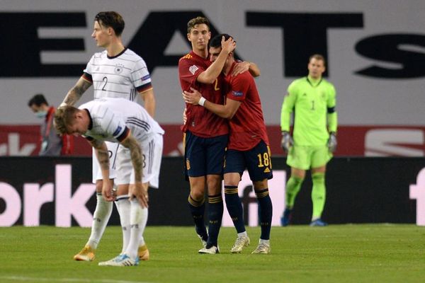 España aplasta a Alemania 6-0 para llegar a ‘Final 4’ - Fútbol - ABC Color