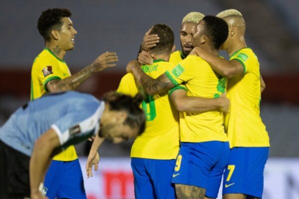 Brasil le gana a domicilio a Uruguay
