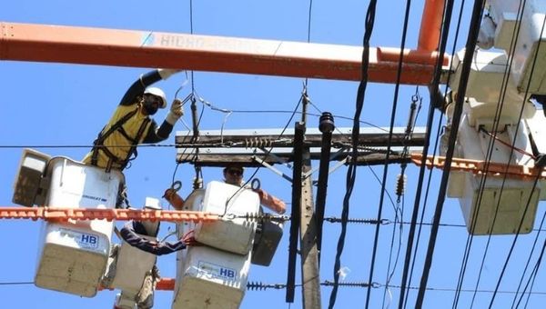 ¿Mejorará el servicio al privatizar la distribución de energía? Cuatro puntos a tener en cuenta