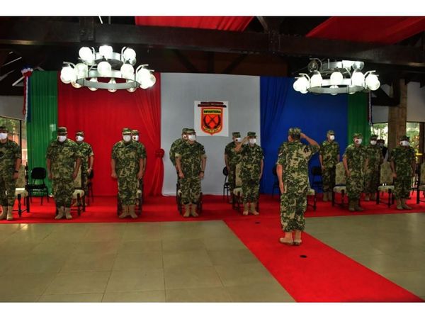 Comandante en jefe hace movidas en la cúpula militar