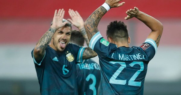 La Nación / Argentina hunde a Perú