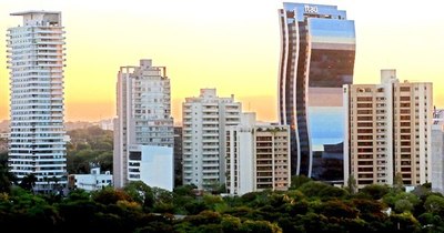 La Nación / Itaú ajusta al alza su proyección local