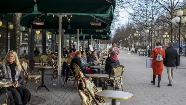 Suecia prohíbe las reuniones públicas de más de ocho personas por primera vez desde el inicio de pandemia » Ñanduti